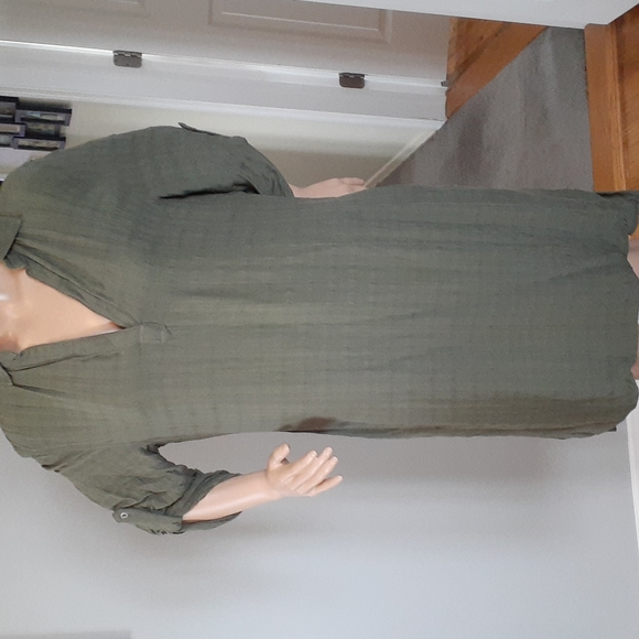 Kenneth Cole Reaction khaki green dress. - Picture 3 of 7